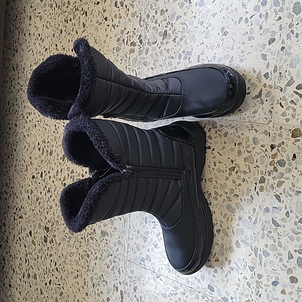 Women Winter Totes Boots Waterproof Size 7